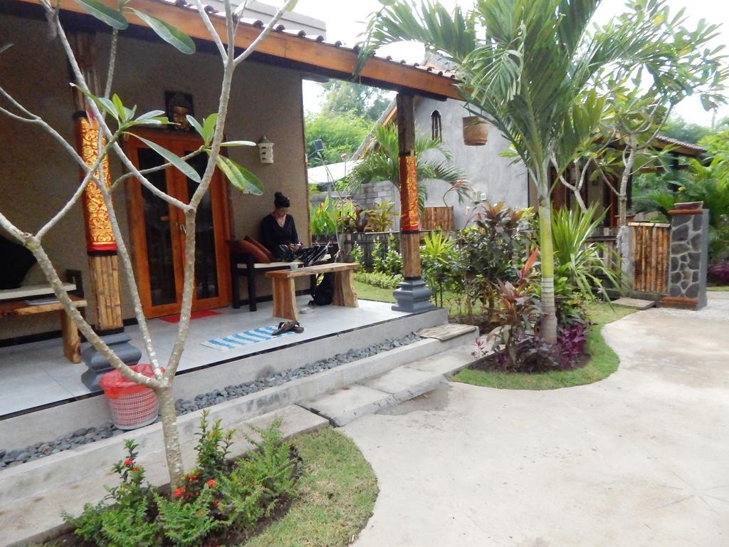 Yuda Menjangan Homestay Banyuwedang Exteriör bild